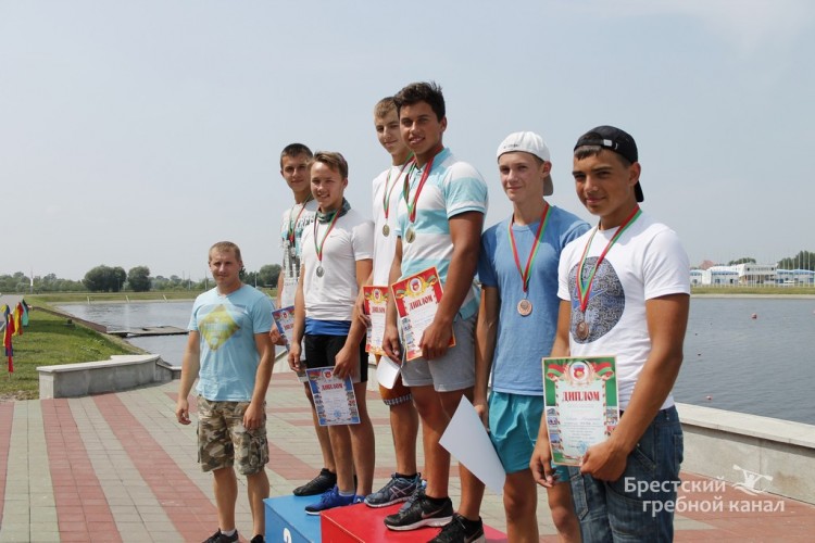 Олимпийские Дни молодежи Брестской области по гребле с очередной победой брестчан