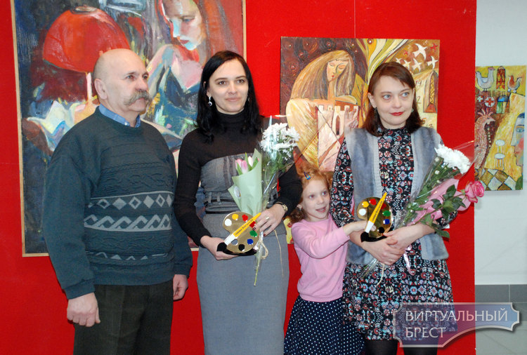 Выставка картин и графики Натальи Скарга и Светланы Волосюк «8 Марта» работает в Бресте 